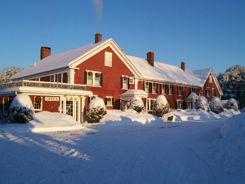 Popular attractions Area Nearby Property